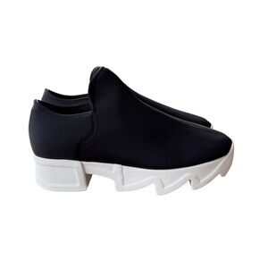 IRI NYC Wes I Black Low Top Sneakers Size 9.5 A030